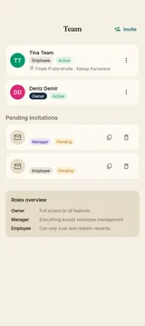 Stempla app: the team with roles and pending invitations